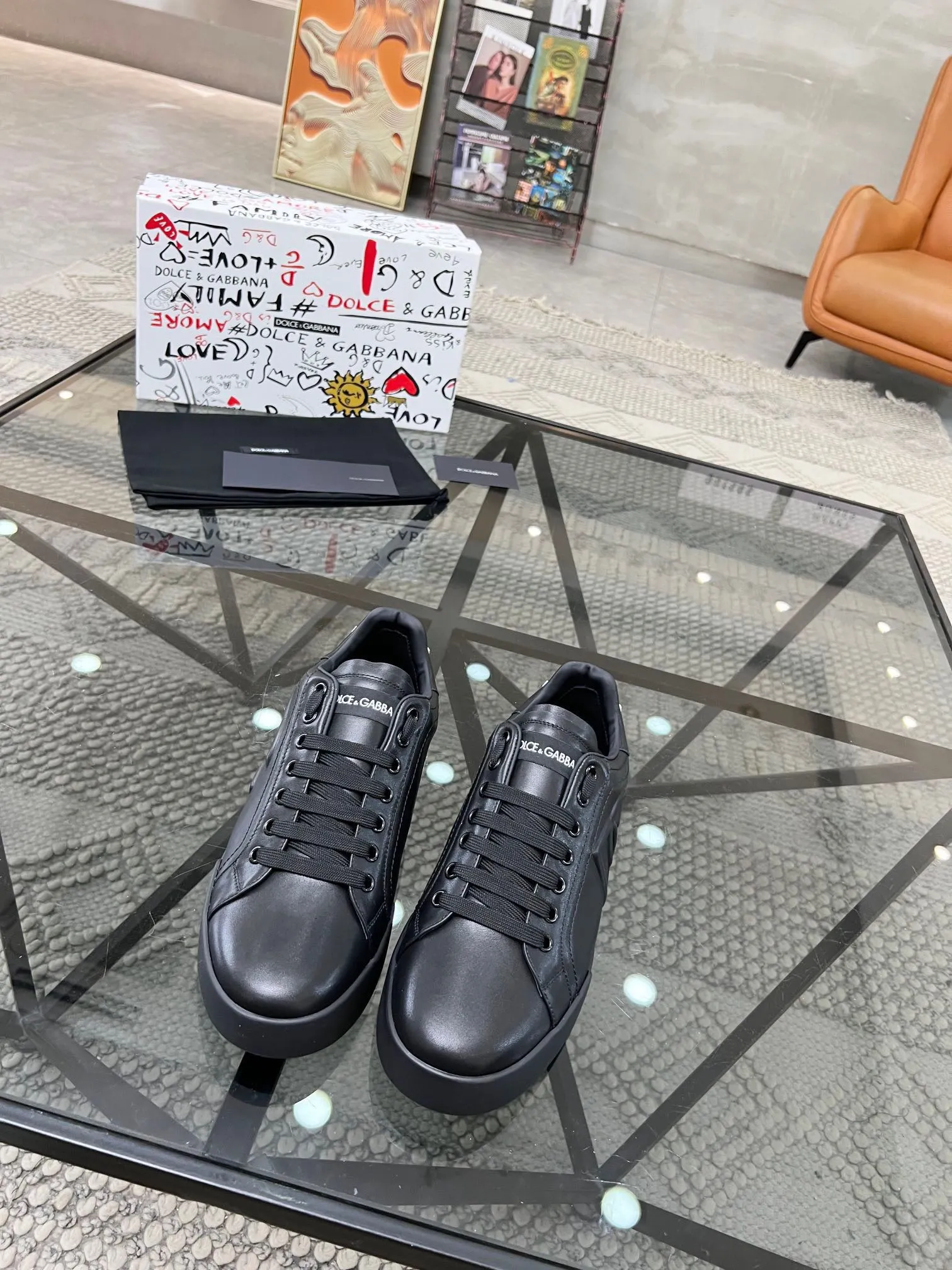 Men's shoes 360 yuan🏮🏮2023 new Dolce & Gabbana/top original single DG heavy industry series, imported original waterproof canvas, contrasting color design is super beautiful, exquisite and luxurious, super A level! Compared with the genuine product at the counter, the version is no worse at all! size：38-46